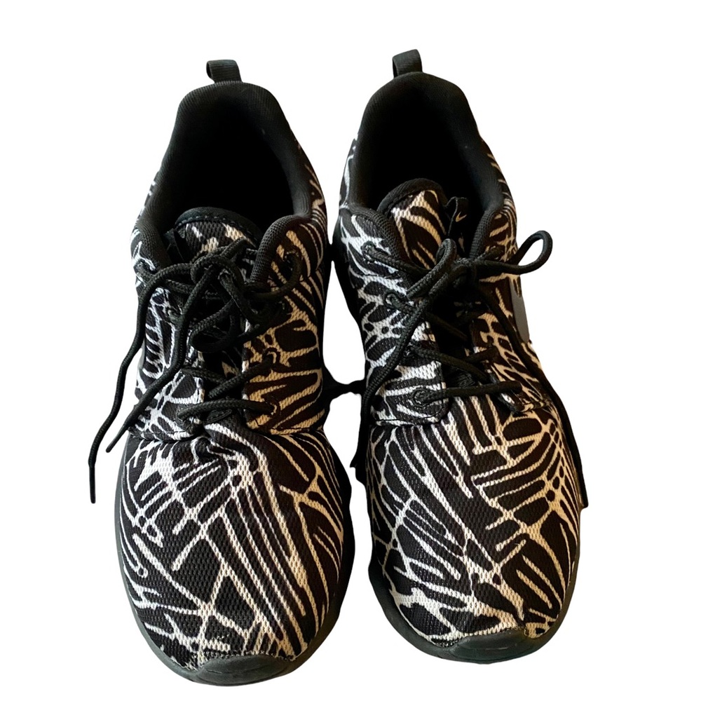 NIKE ROSHE RUN